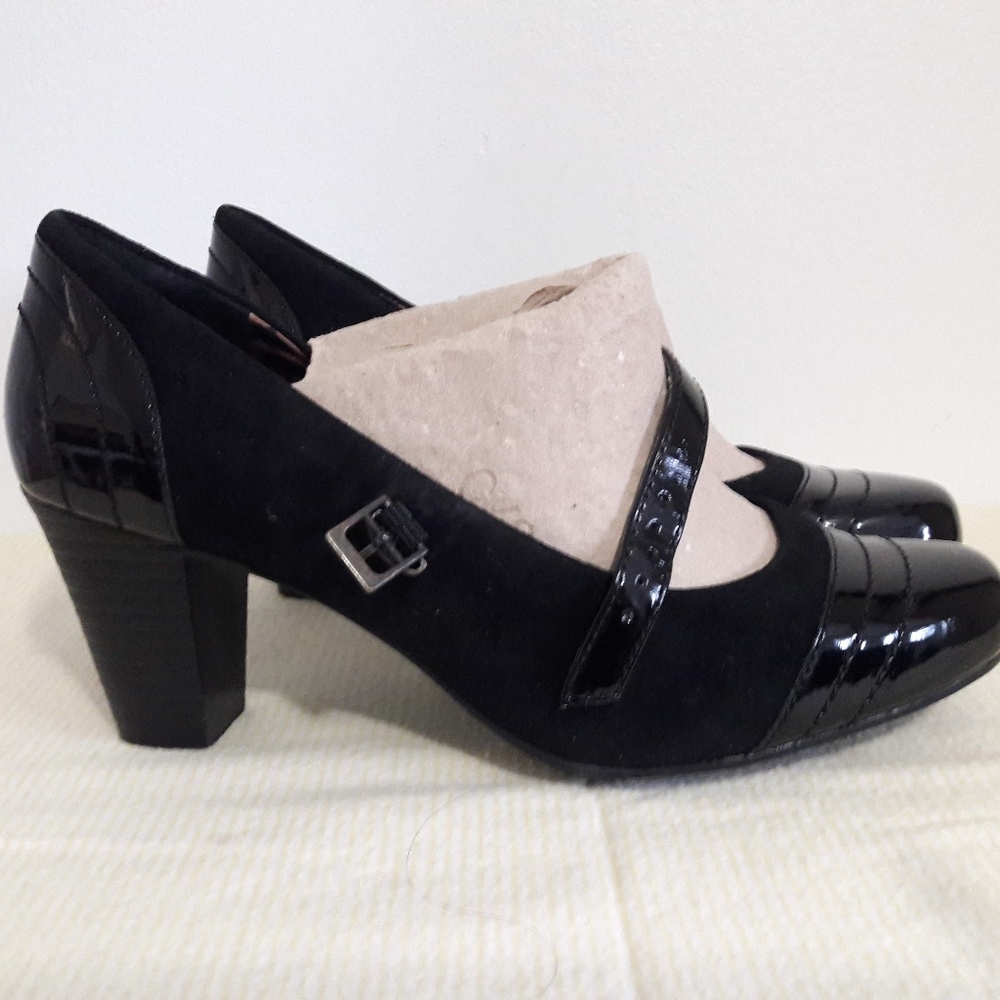 NWT Clarks Bendables Sapphire 7.5 black Mary Janes